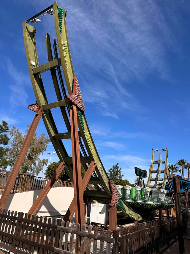 Atracción Disco giratorio-balancín