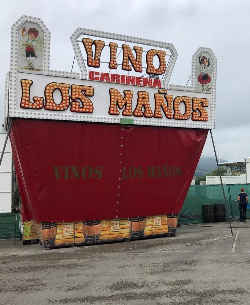 Vino dulce "montroy"