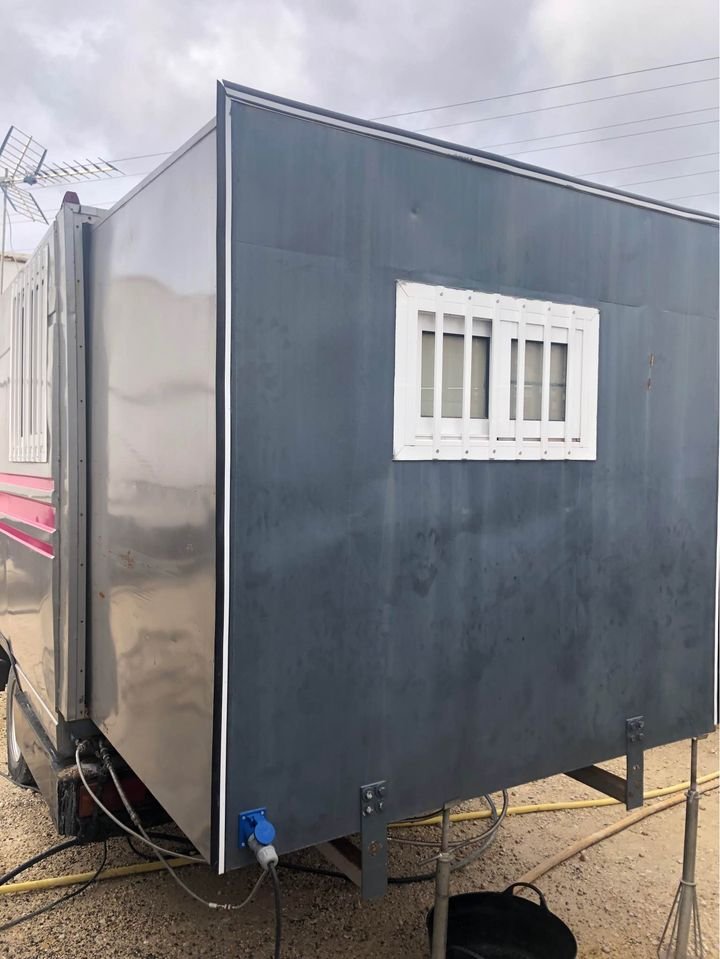 Se vende furgón vivienda