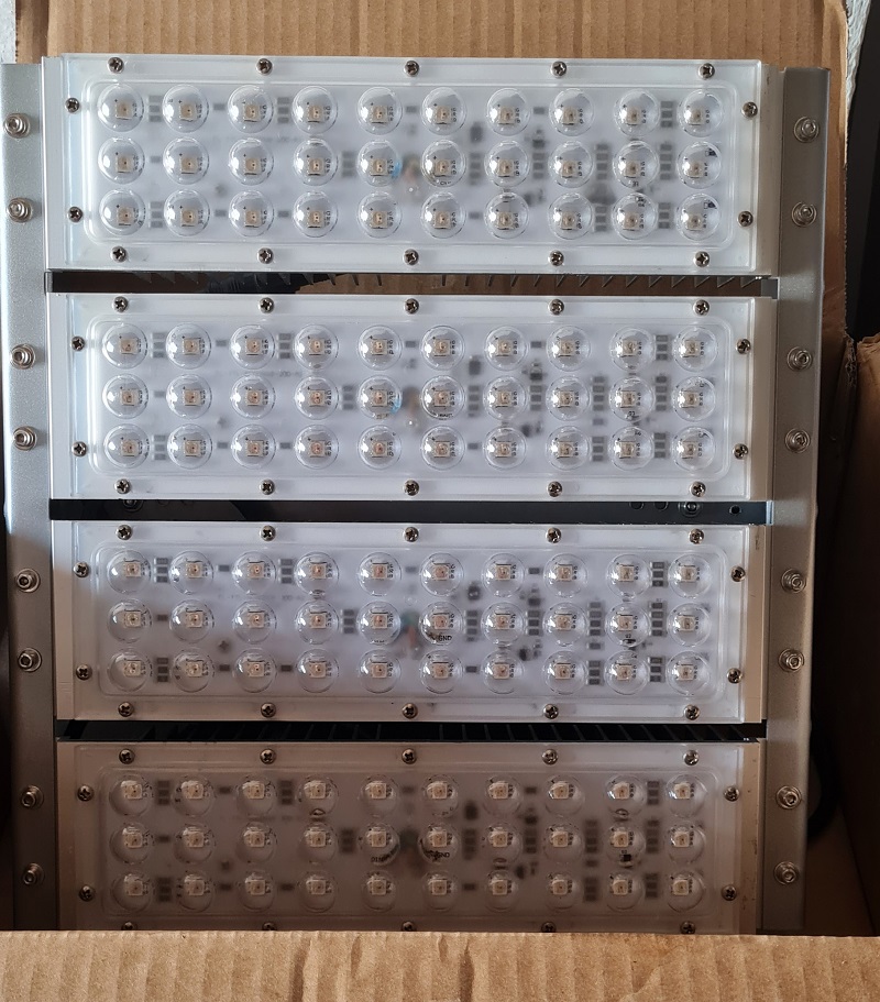 Liquidación ultimas unidades Focos RGB de 200W con Mando