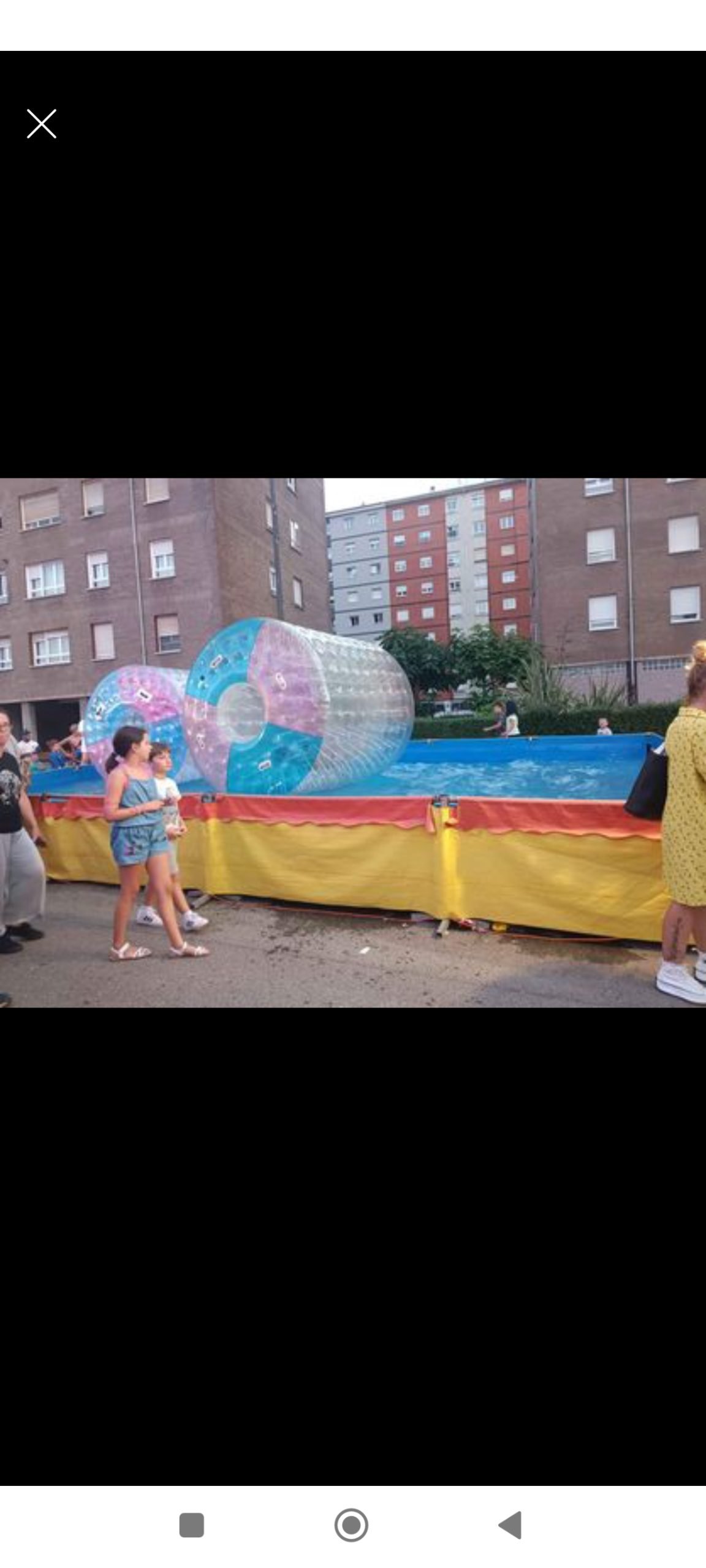 Se vende piscina de rulos y barcas