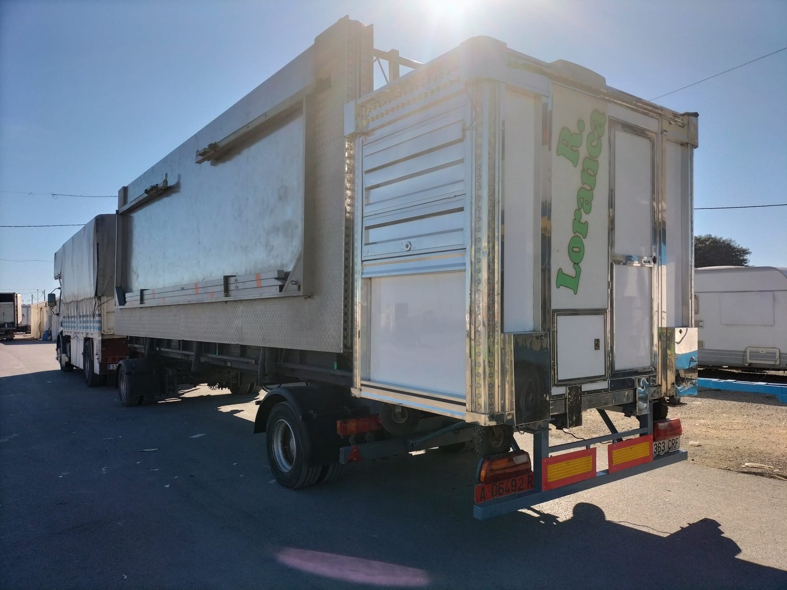 🏁🏎*Se vende pista infantil de coches con camión y ruta por jubilación*🏎🏁